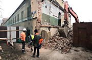 Демонтаж ветхой постройки, Санкт-Петербург, ул. Прилукская